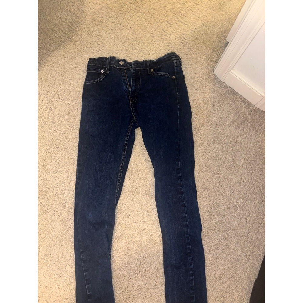 Levi's Dark Wash Denim Jeans Classic Style Modern Fit